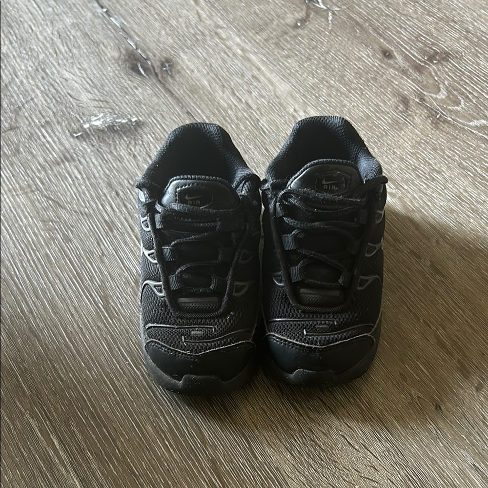 Kids Black Athletic Shoes